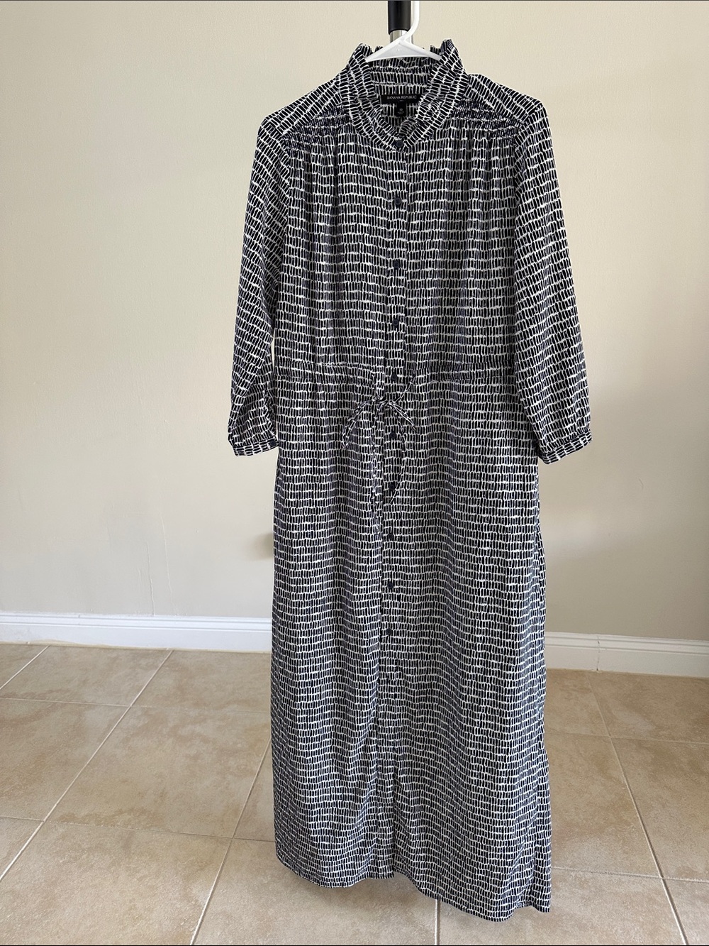 Banana Republic Navy/White Geometric Shirt Dress Collared 3/4 Sleeve Midi